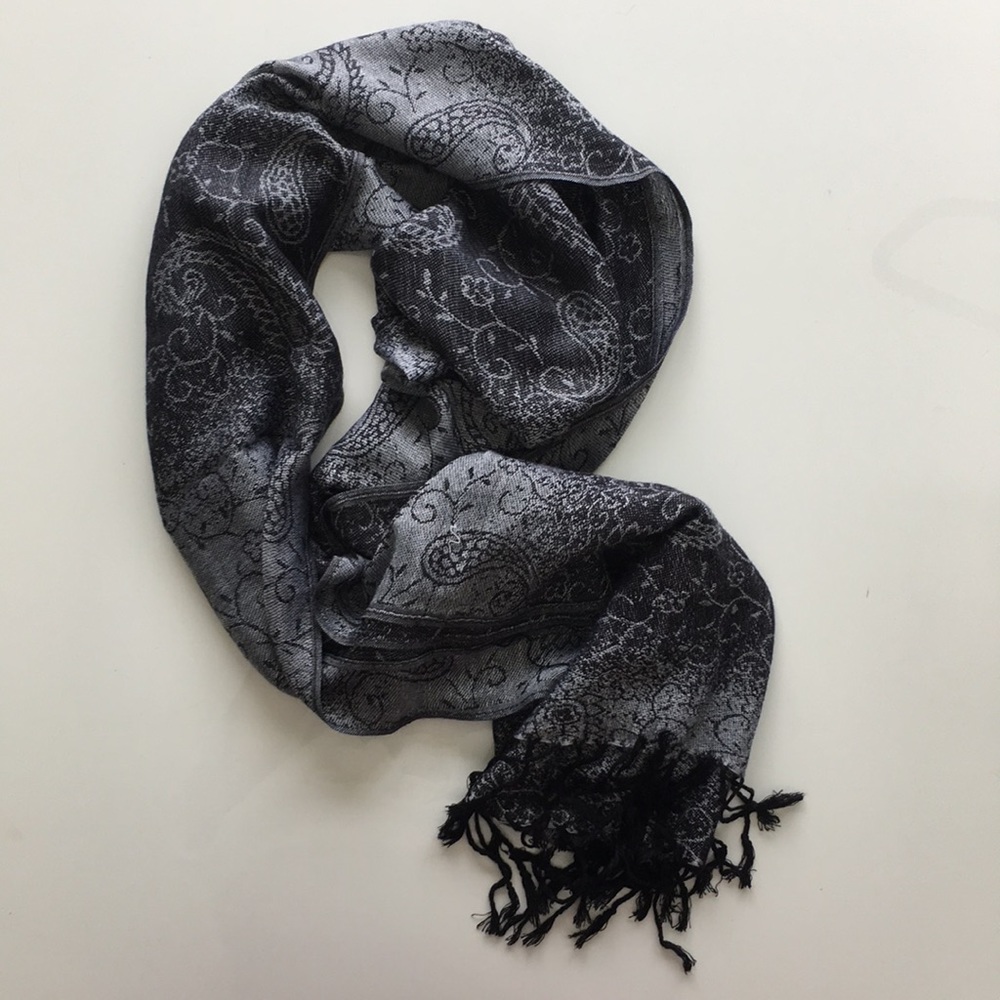 Fashion scarf